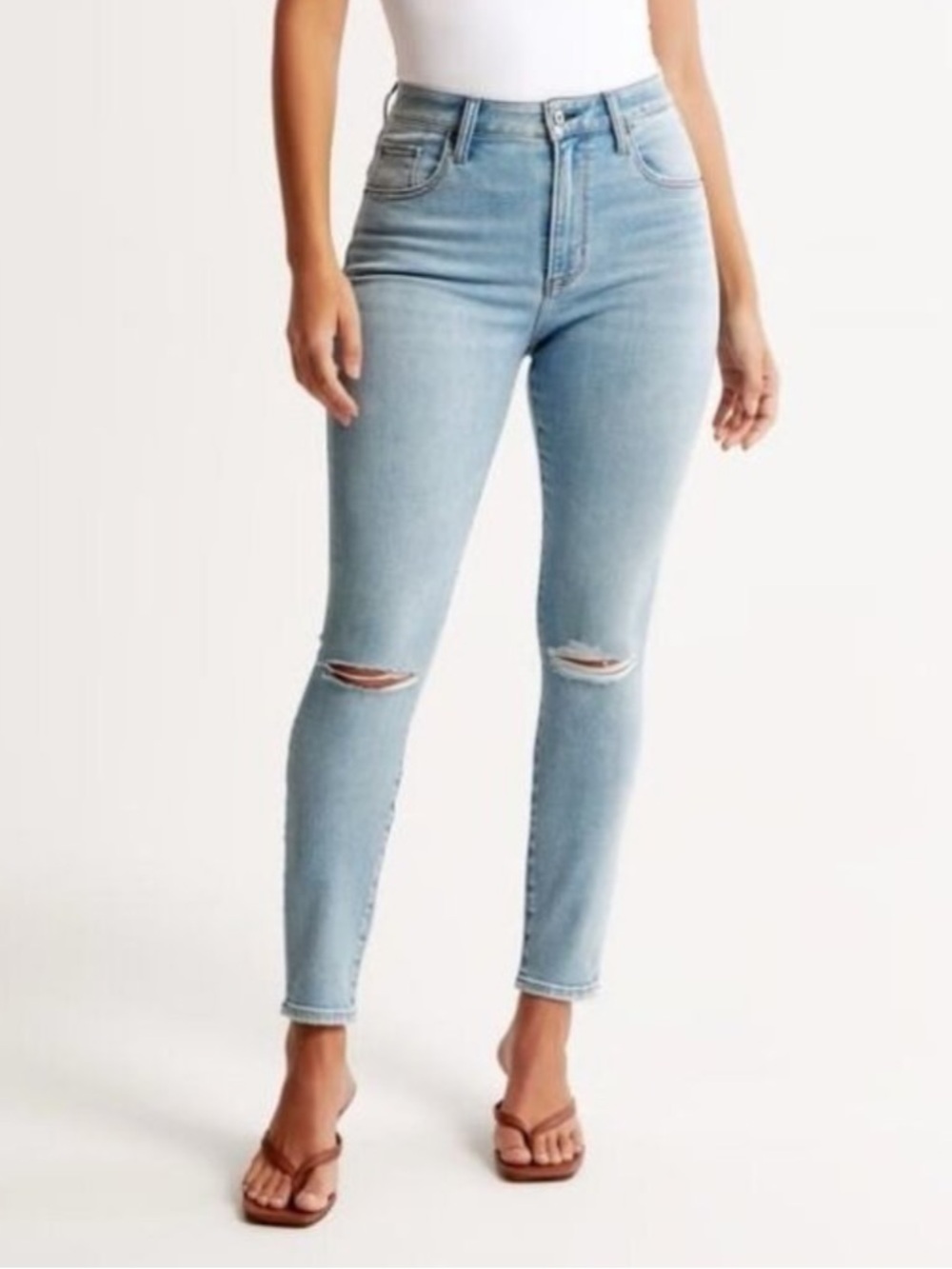Women’s Abercrombie & Fitch Skinny Ankle‎ Light Wash Curve Love Distressed Jeans